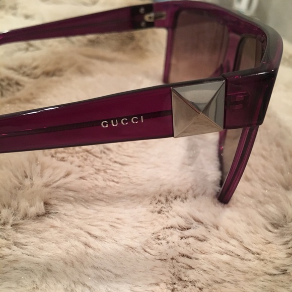 Authentic Gucci Sunglasses - Picture 4 of 7